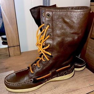 Worn Dark brown Sperry size 8